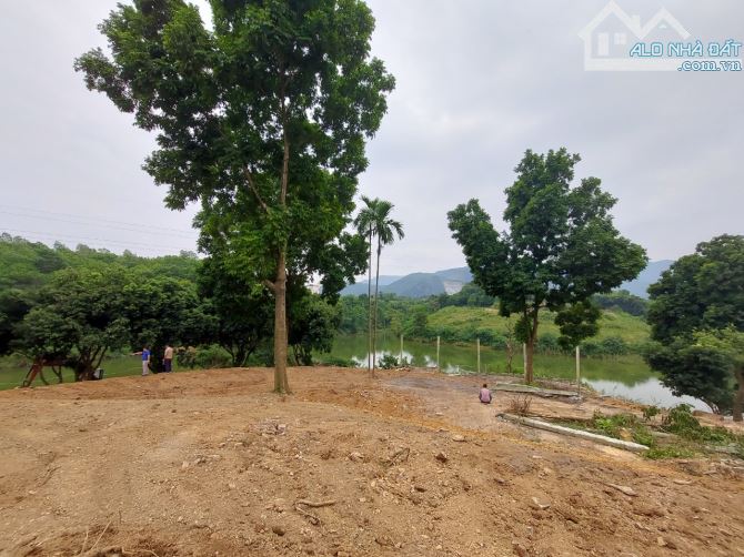 SIÊU PHẨM BÁN ĐẢO 5700m2, BÁM HỒ ĐẸP, MẶT TIỀN BÁM HỒ 100M, GIÁ RẺ NHẤT LƯƠNG SƠN - 1