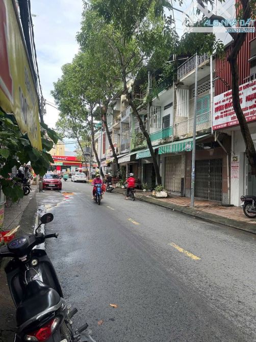 BÁN NHÀ 2 LẦU MẶT TIỀN ĐƯỜNG BÙI THỊ XUÂN GẦN CÔNG VIÊN HÙNG VƯƠNG - 1