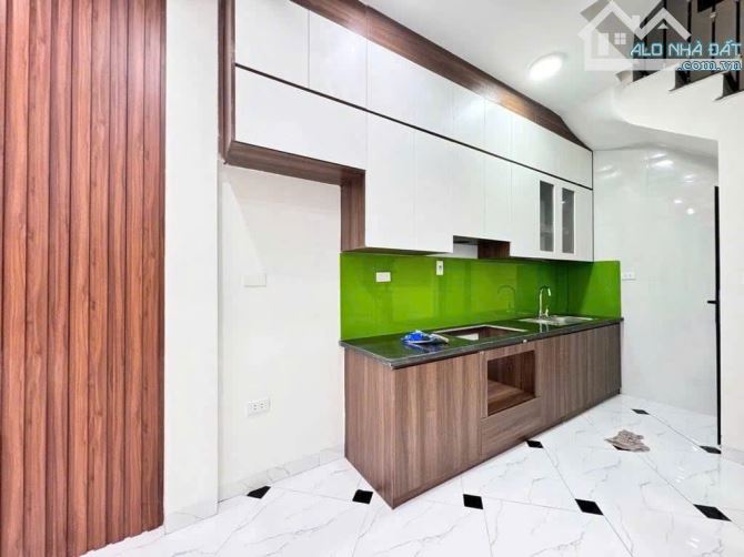 NHÀ ĐẸP NGÕ 38 XUÂN LA – 63M² x 5 TẦNG – Ô TÔ ĐỖ CỬA - 12,5 TỶ - 1