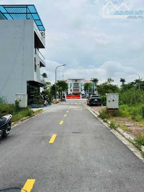 Bán gấp đất đấu giá huỳnh  cung Tam Hiệp ,ô tô ,phân lô ,vỉa hè 16 tỷ - 1