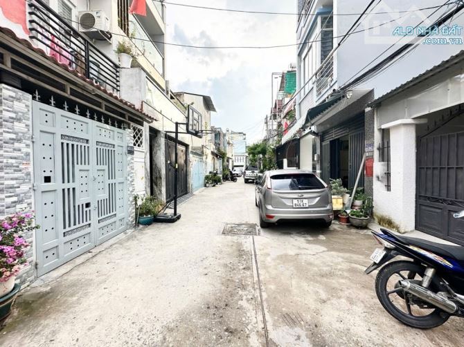 🏡 Bán nhà 3 tầng - Hẻm xe hơi tránh - Huỳnh Tấn Phát - Nhà Bè - 4x15 - Giá 5.8 tỷ - 1