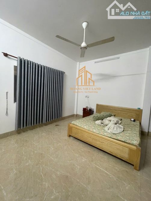 BÁN NHÀ MÊ LỬNG MẶT TIỀN ĐƯỜNG CAO ĐẠT - DT: 5x15m - H: ĐÔNG BẮC - Tc: 100% - 5,99 TỶ - 1