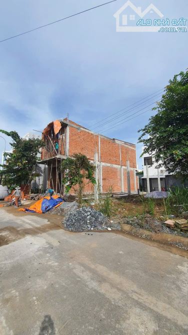 bán căn nhà 1 trệt lầu đang xây dựng phần thô, đường C9 kdc phú An. - 1