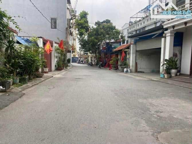 Bán lô đất rê nhất quang đàm chỉ quanh 3 tỉ 67m - 1