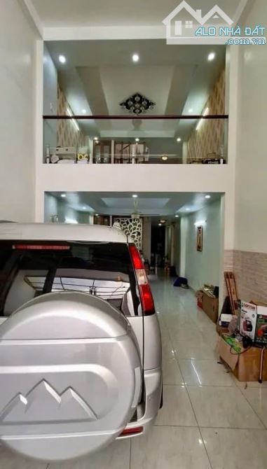Hẻm 10m có vỉa hè Nguyễn Hữu Tiến 104m2, kinh doanh, ở, đầu tư tuyệt vời - 1