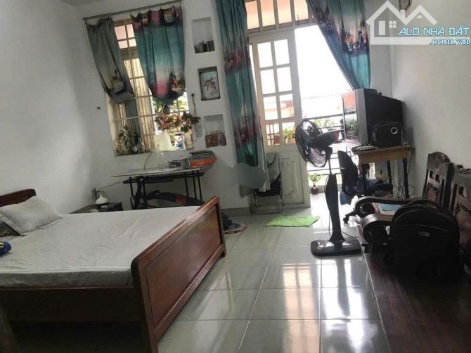 Nhà 4 tầng, 4.2x24m, mặt tiền đường DHT41, giá chỉ 6.6 tỷ - 1