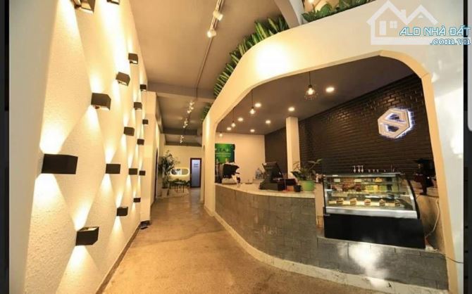 Mặt tiền Khu Sân Bay Tân Sơn Nhất 130m2 - Khu dân trí bán gấp - 1