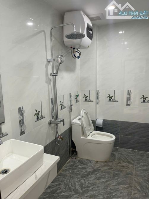 BÁN NHÀ 5 TẦNG - MẶT TIỀN 4.2M - ĐẠI HƯNG, LẠC THỊ, THANH TRÌ, HÀ NỘI - 1