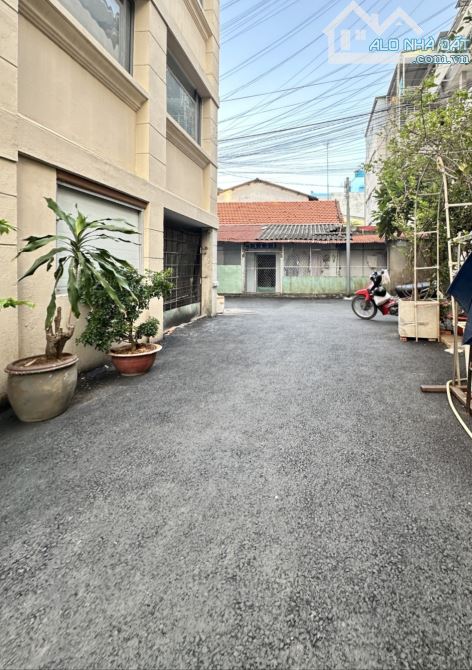 🏦CHDV Giá RẺ đường LÊ LỢI _51m2 chỉ 6tỷ5 _Nhà kiên cố 3 TẦNG 7 PN chiều Ngang rộng 4.6m - 1