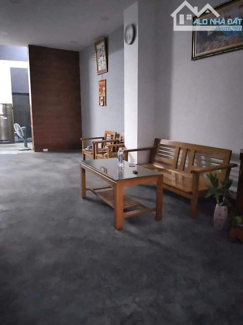 Cần bán nhanh nhà 1T,1L (4.5x15) 68m đường oto ngay chung cư The Emeral Cổng Chào Bình Dươ - 1