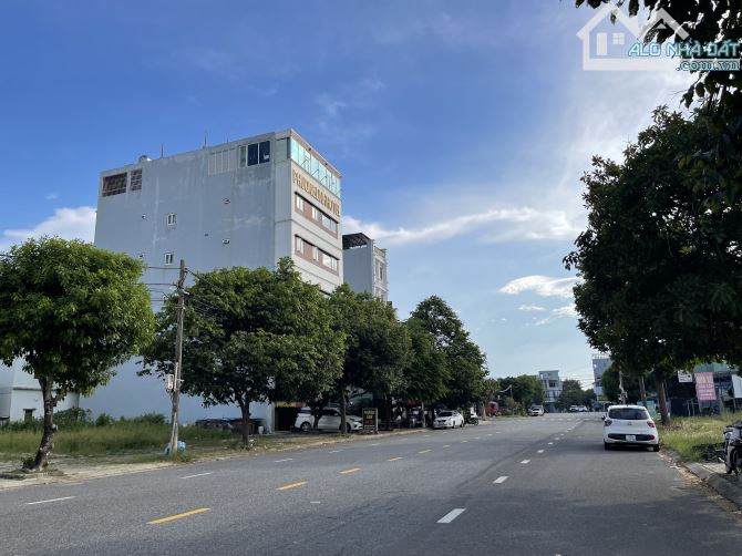 MT TRẦN QUỐC HOÀN DUY TRỤC CHÍNH BÃI TẮM SƠN THUỶ - 1