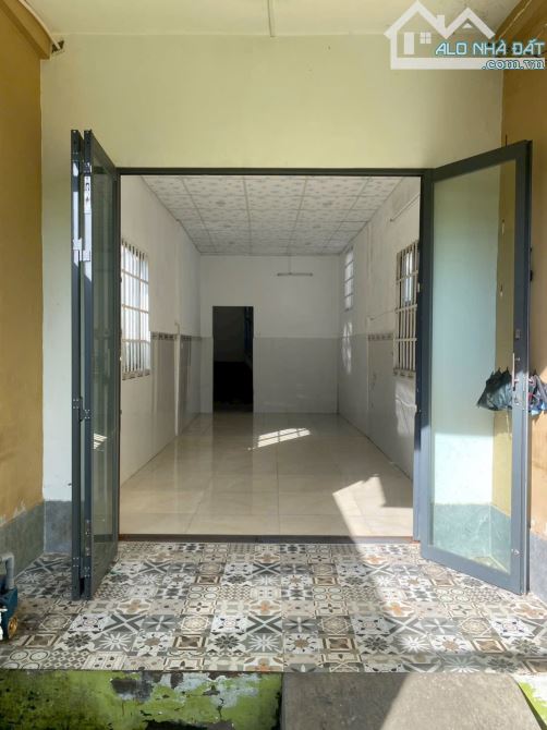 Bán nhà trệt lầu hẻm Bế Văn Đàn - 1