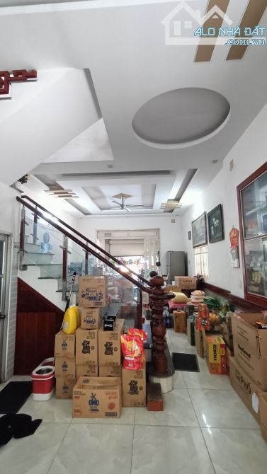 Bán nhà 2 Tầng,GÓC 2 MẶT TIỀN hẻm,Kinh doanh đa ngành,liền kề Đông Hòa - 1