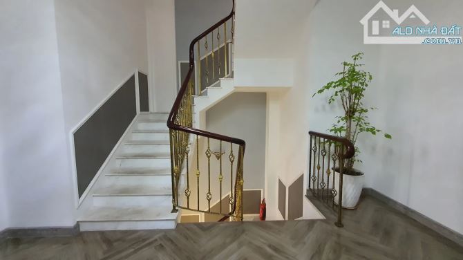 🌟 BÁN BIỆT THỰ VIP VÕ THỊ SÁU Q1 – 4 TẦNG – NGANG KHỦNG 6.4M - DTSD 325.8M² – GIÁ TỐT 🌟 - 1