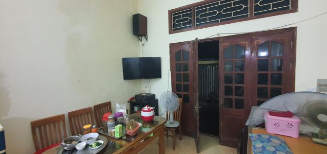 Bán 99m đất tặng nhà 3 tầng ngõ Hòa Bình 7 Minh Khai - HBT - MT 9.5m - 10m oto - 22 tỷ - 1