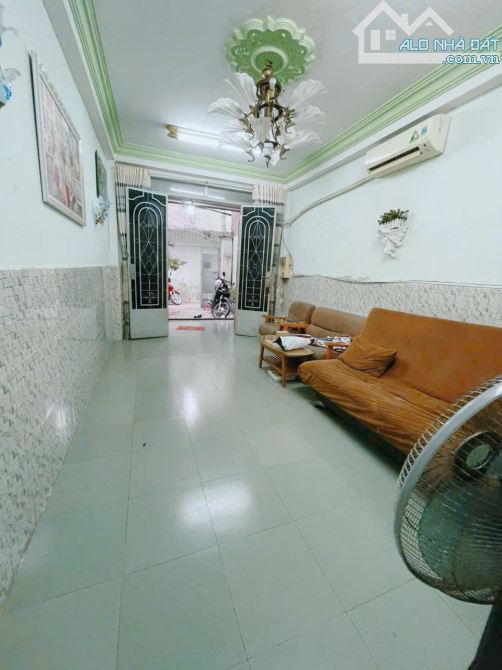 Đ.Xô Viết Nghệ Tĩnh, Bình Thạnh - ĐỐI DIỆN ĐH HUTECH, UNG VĂN KHIÊM - 58M2 - 3 TẦNG - 1