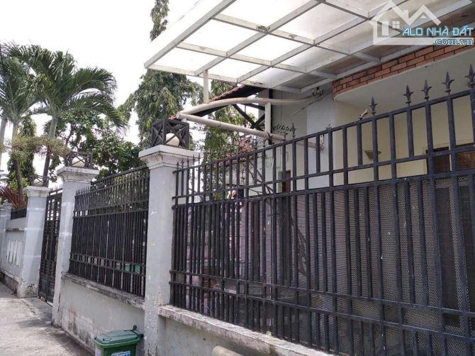 Bán đất tặng nhà, Nguyễn Thị Thập, Quận 7. DT 330m2, ngang 17m, xây 7 tầng. - 1
