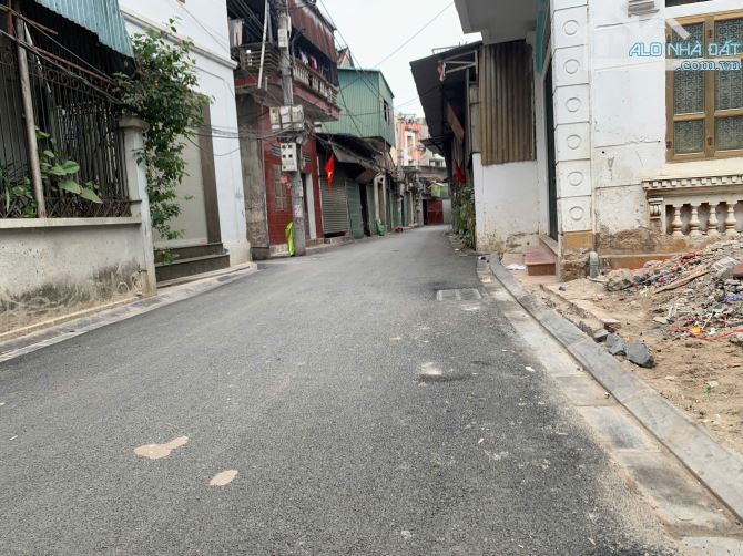 Bán đất trục chính kinh doanh, ô tô tránh, gần cầu Tứ Liên, hơn 4 tỷ - 1