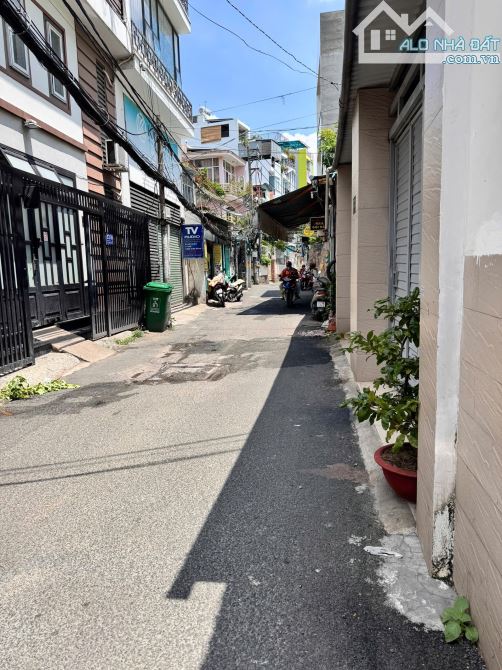 Bán nhà hẻm 8m Nguyễn văn đậu ,p11 ,Bình Thạnh .DT:4.6x20m .CN :100m2 :Giá :13.7 tỷ - 1