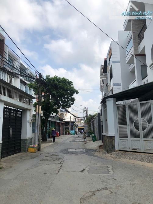 Nhà 4 tầng - 72m² (4,2x17),  hẻm ô tô thông, P. Bình Trưng Tây, giá chỉ 9 tỷ - 1