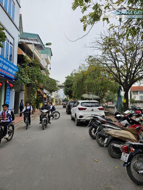 BÁN NHÀ MẶT PHỐ NGUYỄN VĂN TRỖI VIEW HỒ - KINH DOANH - OTO TRÁNH 88M2 X GIÁ 21.4 TỶ - 1