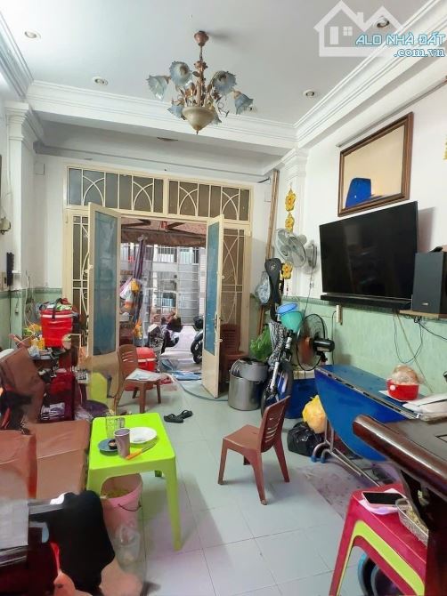 Bà Hạt. Q10. Hẻm 4.5m sạch đẹp. Nhà 4 tầng BTCT kiên cố. 5PN. ST. Chỉ nhỉnh 6đ. - 1
