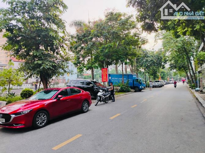 BÁN ĐẤT NGUYỄN VĂN HƯỞNG GIANG BIÊN 50M, NGÕ THÔNG, KD, Ô TÔ 7 CHỖ VÀO ĐẤT. 9 TỶ - 1