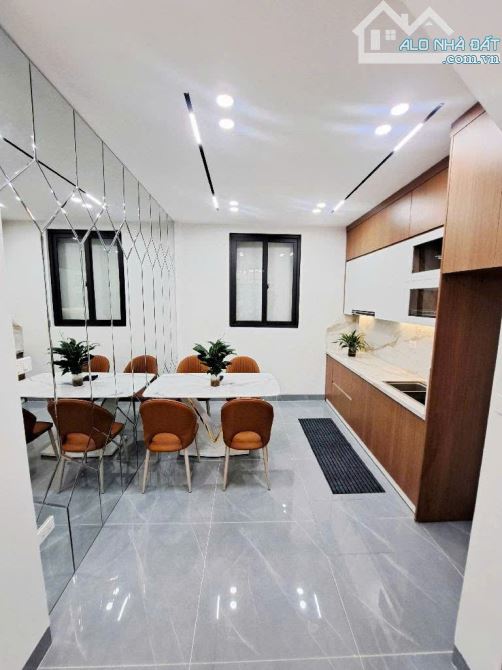 Trung tâm Thanh Xuân– DT 39m MT 3,2 m 4 tầng Chỉ 8,65 tỷ - 12