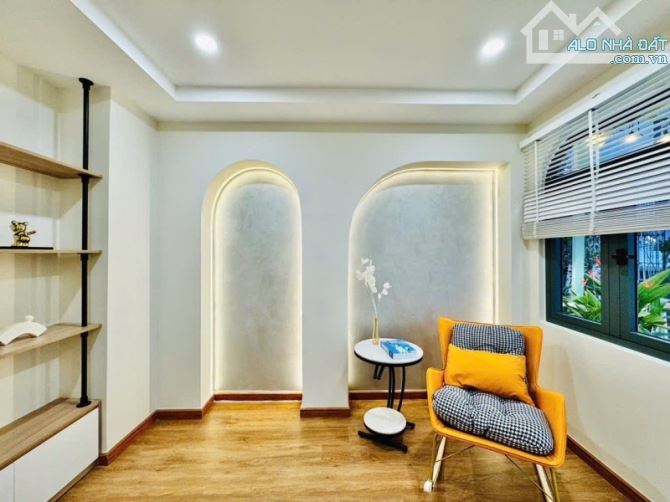 SIÊU PHẨM - BÌNH THẠNH CÁCH Q1 CÂY CẦU - 5 TẦNG ĐÚC - 3PN - HẺM 3M - GIÁ CHỈ 6.38 TỶ - 12