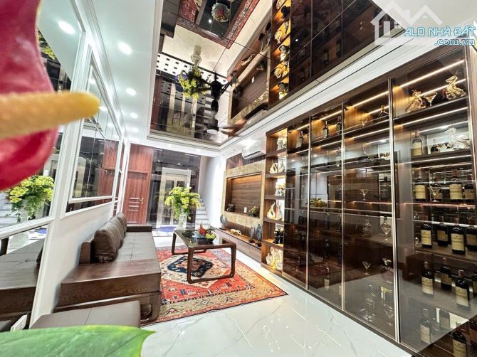 Bán Nhà Xuân Thủy Cầy Giấy - DT 60m2 ×5Tầng - Ô Tô Vào Tận Nhà - Giá Rẻ Nhà Dân Xây - 2