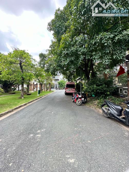 BÁN BIỆT THỰ CAO CẤP NAM PHÚ – Q.7 – HỒ BƠI RIÊNG – VIEW CÔNG VIÊN – KHU COMPOUND KHÉP KÍN - 5