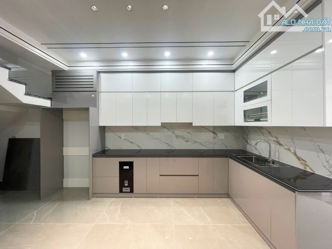 Nhà 5 tầng thang máy tuyến 2 Lê Hồng Phong - 60m2 - Nội thất cao cấp - 2