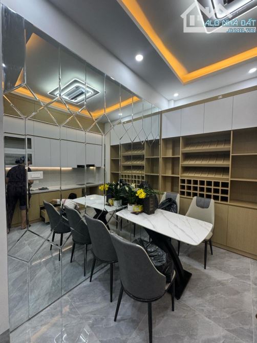 Nhà riêng 5 tầng ở Khương Hạ, Thanh Xuân, ô tô vào nhà, 6PN full nội thất, ở sướng - 2