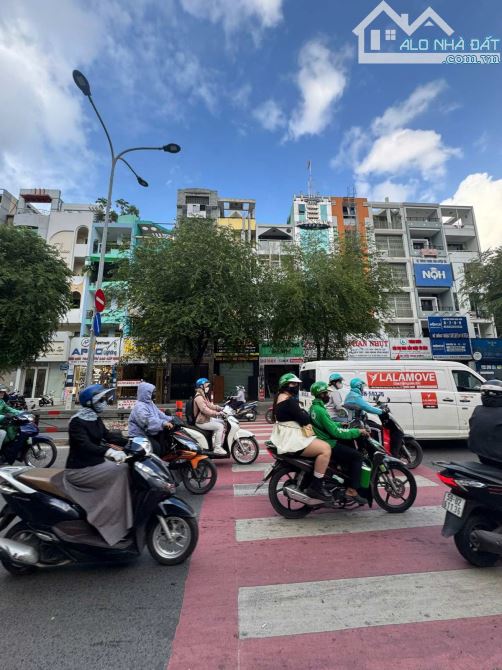 Hiếm! Bán nhà mặt tiền Lý Thường Kiệt, P.6, Tân Bình (4x20m) 6 tầng - Giá bán 28 tỷ - 2