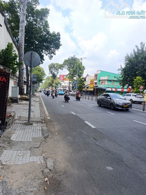 NHÀ GÓC  4 TẦNG MẶT TIỀN ĐƯỜNG 3 THÁNG 2, QUẬN 11. - 2