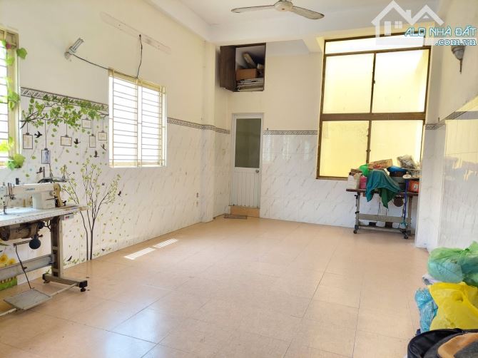 Giảm giá bán nhà Thoại Ngọc Hầu, còn 9 tỷ, 4x22m, 4 tầng - 2