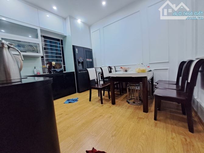 HẠ CHÀO LẦN 2 BÁN GẤP NHÀ PHÂN LÔ LÁNG HẠ ĐỐNG ĐA 40M 5 TẦNG LÔ GÓC OTO NHỈNH 14 TỶ TL - 2