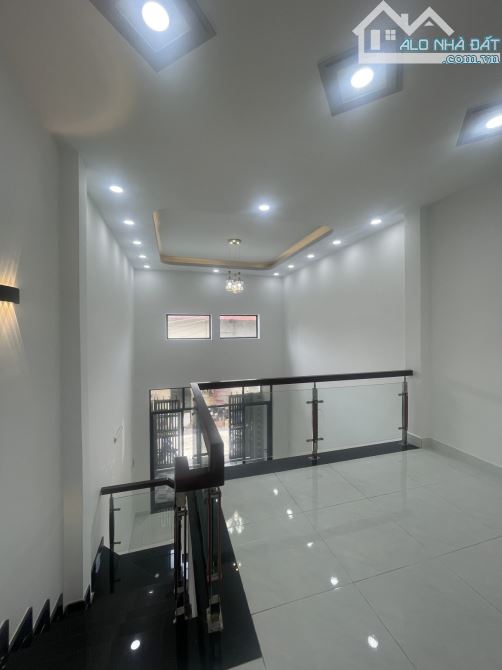 NHÀ 2TẦNG MỚI ĐƯỜNG NG THỊ SÁU HÓC MÔN - HẺM OTO GIĂ 3TY9 - 2