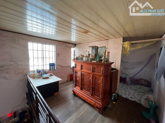 Nhà cấp 4 P.LỘC THỌ trung tâm NHA TRANG - 70mv ngang 7m vuông vắn - sổ hồng, gần biển - 2