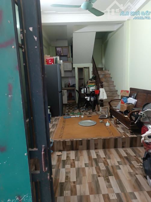 Chính chủ cần bán nhà ngõ 49 Quốc Tử Giám 26m2 x 4 tầng, MT 3,2m vài bước ra Văn Miếu - 2