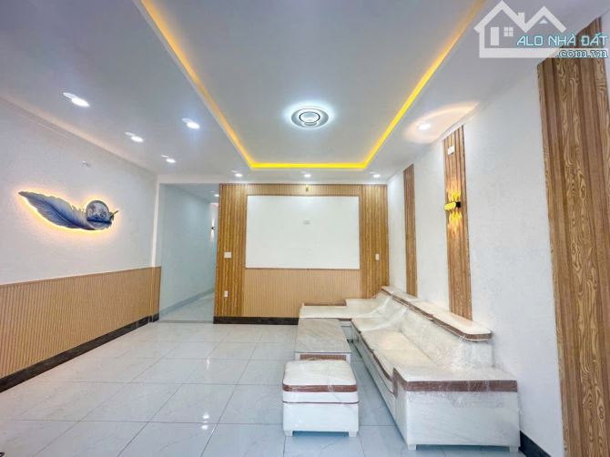 BÁN NHÀ CẤP 4 (DT: 93M2 - 5M) SỔ RIÊNG THỔ CƯ 100% P. BỬU HOÀ - 2