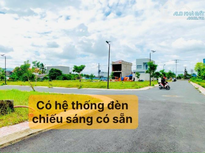 CẦN BÁN GẤP. 3 Lô đất thổ cư - Đ.Hoàng Phan Thái, Bình Chánh. 3tỷ4/nền. 5x19,3m.(TL) - 2