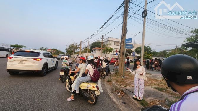 🏠 CHUYỂN CÔNG TÁC CẦN BÁN NHANH NHÀ 1 TRỆT 1 LẦU  – LÔ GÓC 2 MẶT TIỀN ĐƯỜNG LỚN TDC 44HA - 2
