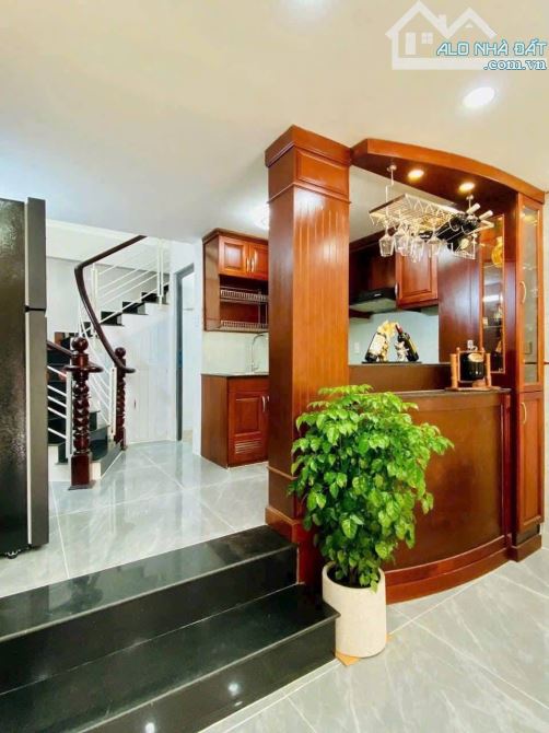 Chính chủ bán gấp nhà đường lam sơn- tân bình đầu đủ tiện nghi giá 6tỷ130/ 75m2 sổ hồng - 2