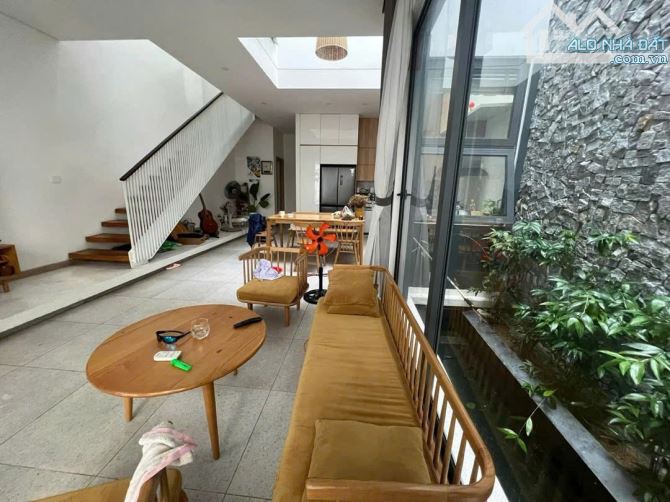 💥HOT HOT!NHÀ 3 TẦNG MẶT TIỀN HẢI SƠN-TRUNG TÂM HẢI CHÂU–DT LỚN 122M²–GIÁ CHỈ 7,X TỶ💥 - 2