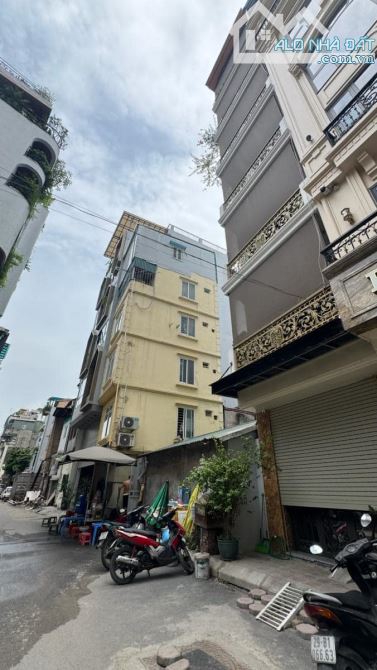 Bán nhà 7 tầng ngõ 4 Quần Ngựa, mặt đường ô tô tránh vỉa hè, DT 70m2, MT 4.2m, giá 27.9 tỷ - 2
