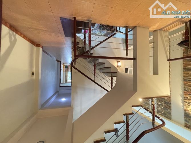 BÁN NHÀ NGỌC LÂM 90M2, 4 TẦNG, MT RỘNG, NGÕ Ô TÔ THÔNG, 2 MẶT THOÁNG, VIEW CÔNG VIÊN - 2