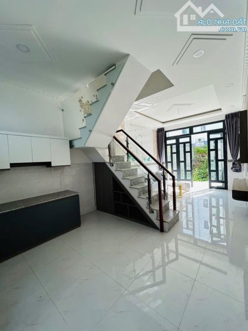 🏡 Bán nhà 3 tầng - Hẻm xe hơi 15m - Huỳnh Tấn Phát - Nhà Bè - 4x10 - Giá hơn 2 tỷ - 2