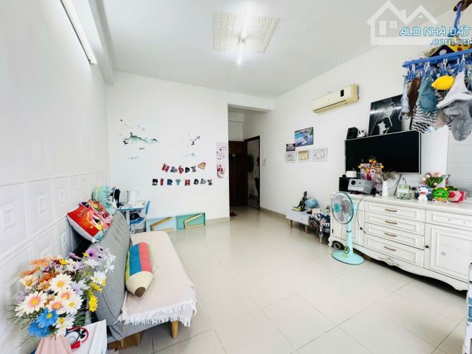 GI.ẢM THÊM 1 T.ỉ-Trung tâm Phú Nhuận- 4 TẦNG BTCT - HUỲNH VĂN BÁNH 80M2 - NGANG HIẾM 5M - 2
