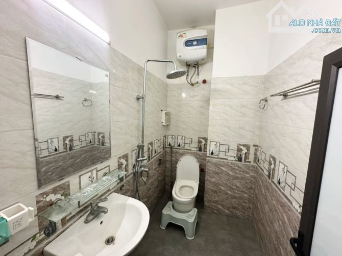 SIÊU PHẨM THẠCH BÀN - LONG BIÊN - 4 NGỦ CHO ĐẠI GIA ĐÌNH - 2 THOÁNG - MỚI ĐẸP Ở NGAY - 2